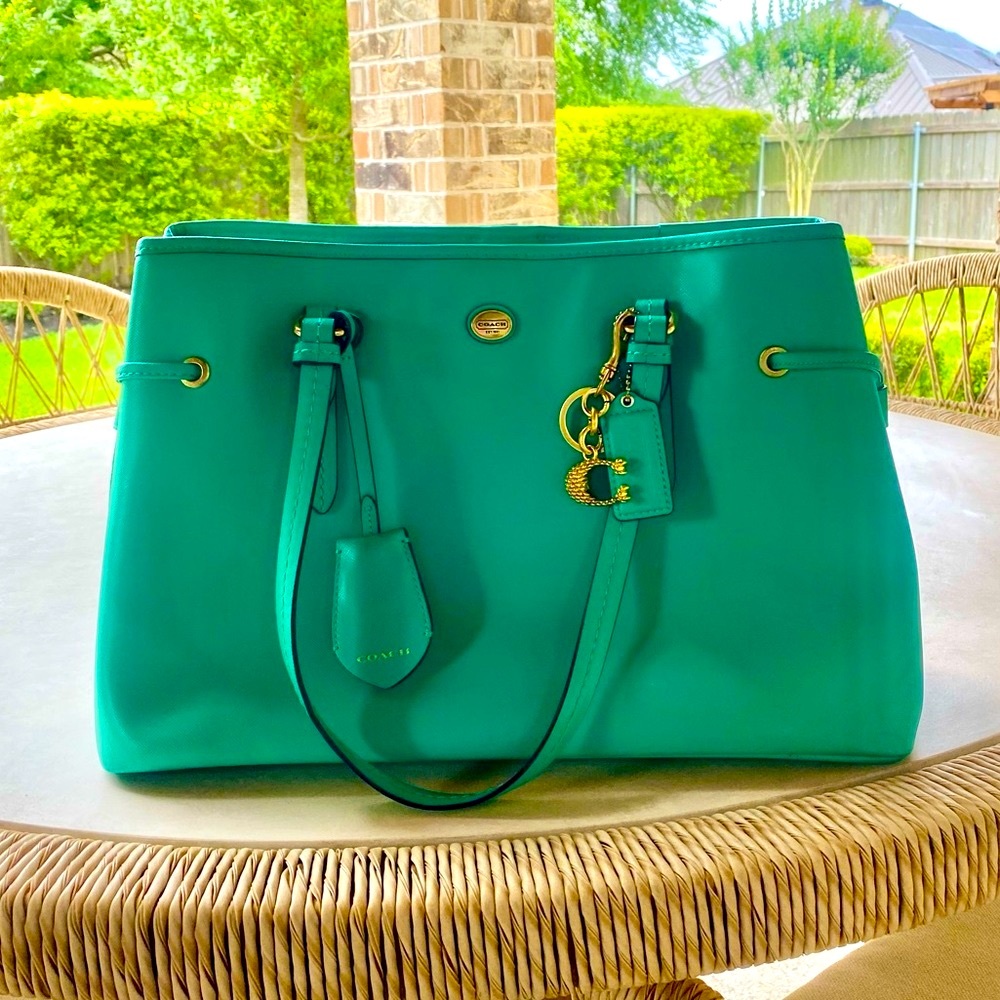 NEW Coach Peyton Saffiano Shoulder Bag JADE Green Leather💚💙